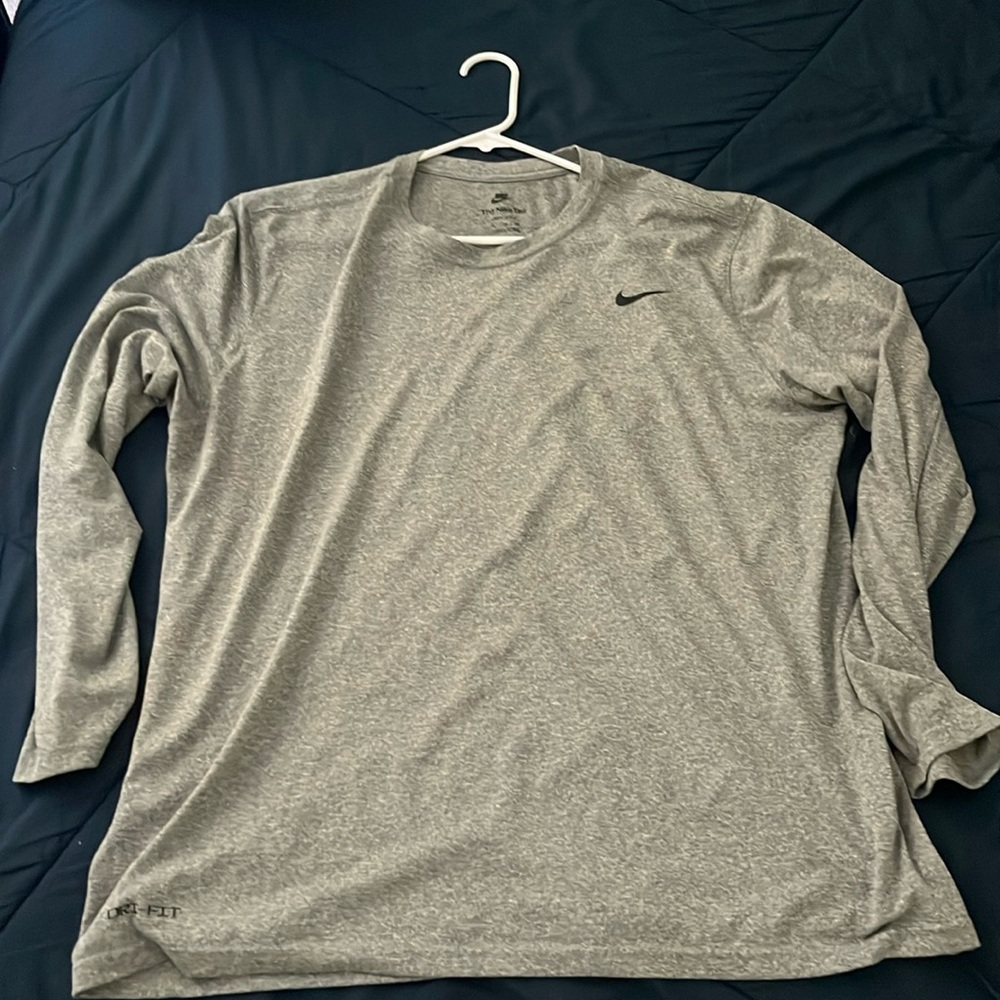Nike Long Sleeve Tee Size 2XL